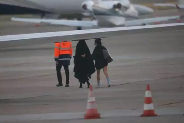 Kim Kardashian Flees France in Private Jet Following Attack